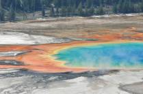 A fabulosa Grand Prismatic Pool, no Yellowstone National Park, em Wyoming, nos Estados Unidos